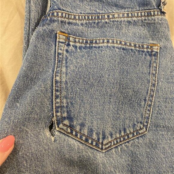 Abercrombie Curve Love High Rise Loose Jean [small hole!] - Picture 6 of 7